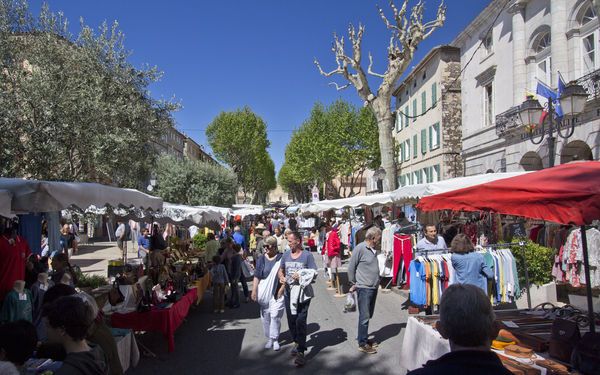 le mardi matin, un des plus grands du var